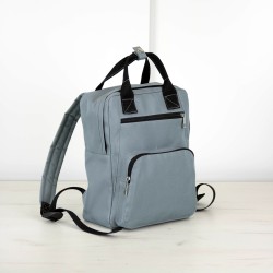 Wykrój na zgrabny plecak z zapięciem na zamek i przestrzenną kieszenią. Jak uszyć plecak - tutorial.